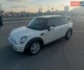 Білий Міні Клубмен, об'ємом двигуна 1.6 л та пробігом 163 тис. км за 6800 $, фото 1 на Automoto.ua