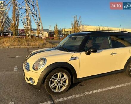 Білий Міні Клубмен, об'ємом двигуна 1.56 л та пробігом 324 тис. км за 9000 $, фото 1 на Automoto.ua