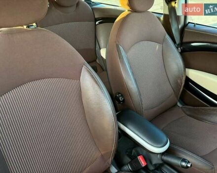 Білий Міні Клубмен, об'ємом двигуна 1.56 л та пробігом 324 тис. км за 9000 $, фото 23 на Automoto.ua