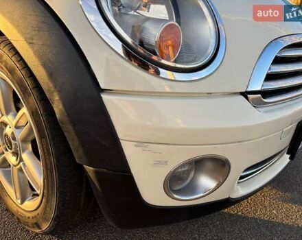 Білий Міні Клубмен, об'ємом двигуна 1.56 л та пробігом 324 тис. км за 9000 $, фото 28 на Automoto.ua