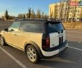 Білий Міні Клубмен, об'ємом двигуна 1.56 л та пробігом 324 тис. км за 9000 $, фото 5 на Automoto.ua