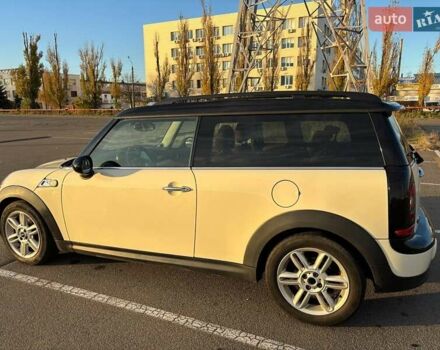Белый Мини Клабмен, объемом двигателя 1.56 л и пробегом 327 тыс. км за 8199 $, фото 6 на Automoto.ua