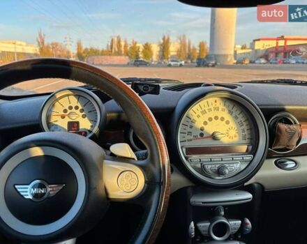 Білий Міні Клубмен, об'ємом двигуна 1.56 л та пробігом 324 тис. км за 9000 $, фото 20 на Automoto.ua