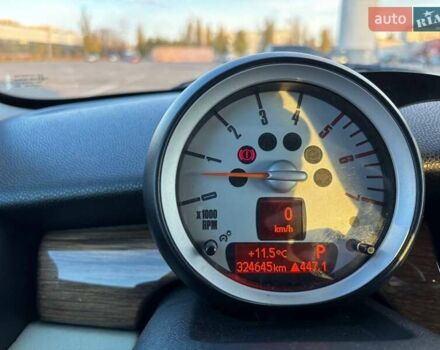 Білий Міні Клубмен, об'ємом двигуна 1.56 л та пробігом 324 тис. км за 9000 $, фото 25 на Automoto.ua