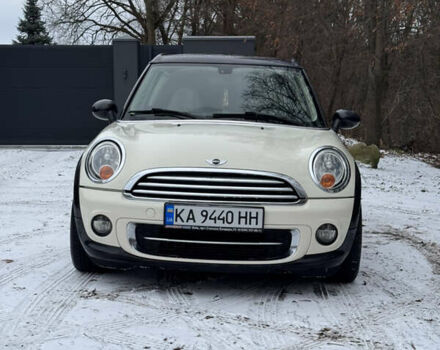 Білий Міні Клубмен, об'ємом двигуна 2 л та пробігом 235 тис. км за 8499 $, фото 5 на Automoto.ua