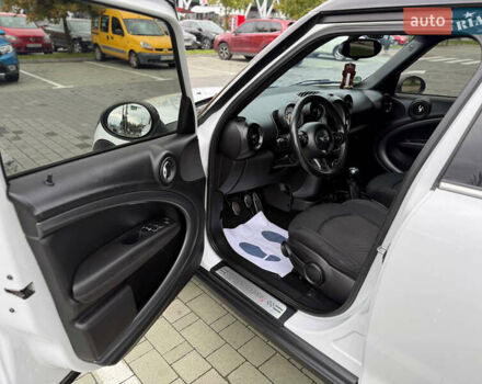 Белый Мини Клабмен, объемом двигателя 2 л и пробегом 209 тыс. км за 12999 $, фото 27 на Automoto.ua