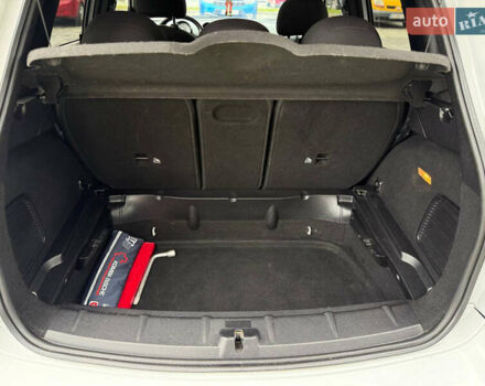 Белый Мини Клабмен, объемом двигателя 2 л и пробегом 209 тыс. км за 12999 $, фото 10 на Automoto.ua