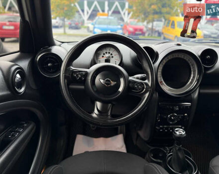 Белый Мини Клабмен, объемом двигателя 2 л и пробегом 209 тыс. км за 12999 $, фото 15 на Automoto.ua