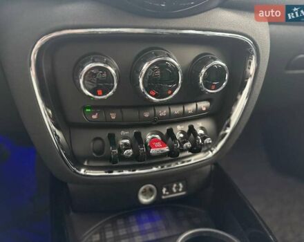 Мини Клабмен 2015 в Киеве на Automoto.ua Белый Мини Клабмен, объемом двигателя 2 л и пробегом 52 тыс. км за 17890 $, фото 21 на Automoto.ua