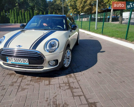 Білий Міні Клубмен, об'ємом двигуна 1.5 л та пробігом 75 тис. км за 19500 $, фото 11 на Automoto.ua