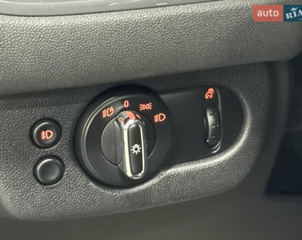 Белый Мини Клабмен, объемом двигателя 2 л и пробегом 70 тыс. км за 22000 $, фото 18 на Automoto.ua