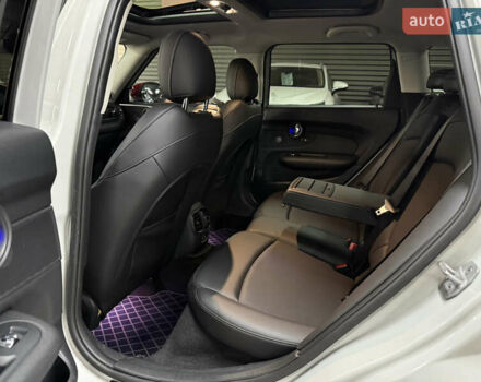 Белый Мини Клабмен, объемом двигателя 2 л и пробегом 70 тыс. км за 22000 $, фото 16 на Automoto.ua