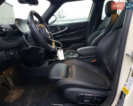 Білий Міні Клубмен, об'ємом двигуна 2 л та пробігом 26 тис. км за 6400 $, фото 6 на Automoto.ua