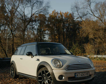 Белый Мини Клабмен, объемом двигателя 1.6 л и пробегом 200 тыс. км за 6000 $, фото 1 на Automoto.ua