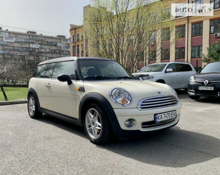 Білий Міні Clubman, об'ємом двигуна 1.6 л та пробігом 218 тис. км за 6000 $, фото 1 на Automoto.ua