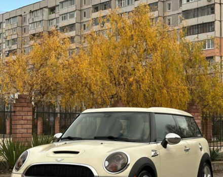 Белый Мини Клабмен, объемом двигателя 1.6 л и пробегом 198 тыс. км за 7500 $, фото 1 на Automoto.ua