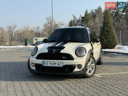 Белый Мини Клабмен, объемом двигателя 1.6 л и пробегом 139 тыс. км за 8000 $, фото 1 на Automoto.ua
