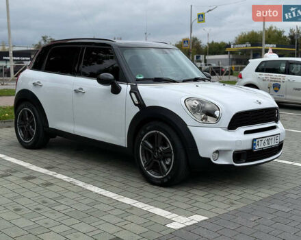 Белый Мини Клабмен, объемом двигателя 2 л и пробегом 209 тыс. км за 12999 $, фото 1 на Automoto.ua