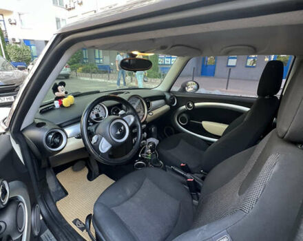 Бежевий Міні Clubman, об'ємом двигуна 1.4 л та пробігом 103 тис. км за 8900 $, фото 4 на Automoto.ua