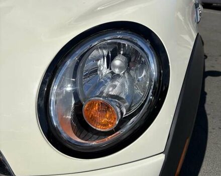 Бежевий Міні Клубмен, об'ємом двигуна 1.6 л та пробігом 260 тис. км за 8500 $, фото 5 на Automoto.ua