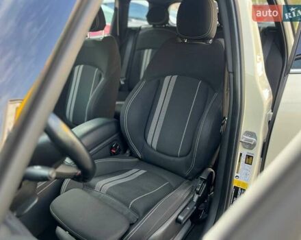 Бежевый Мини Клабмен, объемом двигателя 2 л и пробегом 86 тыс. км за 18400 $, фото 26 на Automoto.ua