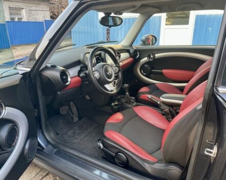 Черный Мини Клабмен, объемом двигателя 1.6 л и пробегом 215 тыс. км за 6850 $, фото 4 на Automoto.ua