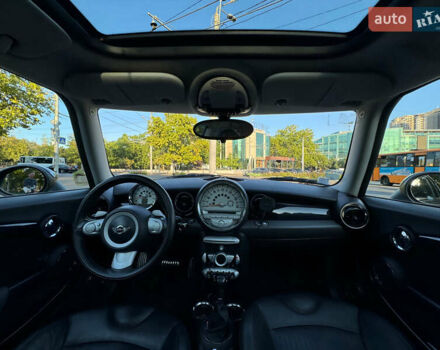 Міні Клубмен 2008 у Одесі на Automoto.ua Чорний Міні Клубмен, об'ємом двигуна 1.6 л та пробігом 145 тис. км за 8500 $, фото 5 на Automoto.ua