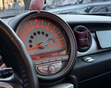 Чорний Міні Клубмен, об'ємом двигуна 1.6 л та пробігом 178 тис. км за 7500 $, фото 9 на Automoto.ua