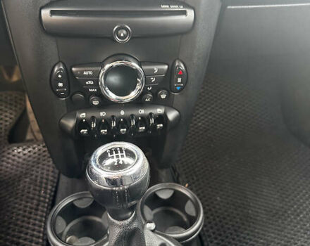 Черный Мини Клабмен, объемом двигателя 1.6 л и пробегом 204 тыс. км за 8900 $, фото 6 на Automoto.ua