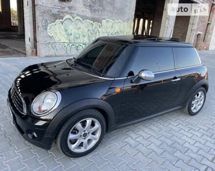 Чорний Міні Clubman, об'ємом двигуна 1.4 л та пробігом 226 тис. км за 6200 $, фото 1 на Automoto.ua