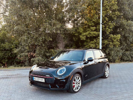 Чорний Міні Клубмен, об'ємом двигуна 2 л та пробігом 77 тис. км за 21000 $, фото 1 на Automoto.ua