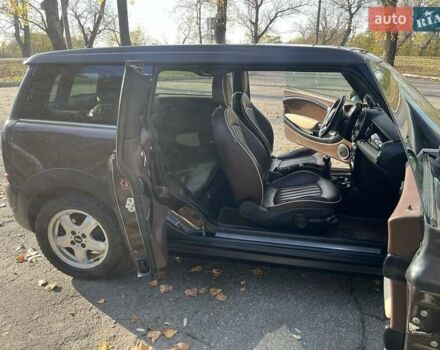 Коричневый Мини Клабмен, объемом двигателя 1.6 л и пробегом 170 тыс. км за 6500 $, фото 5 на Automoto.ua