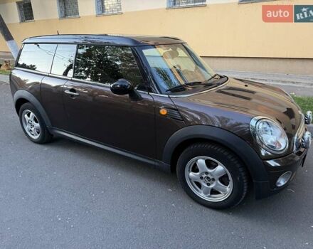 Коричневый Мини Клабмен, объемом двигателя 1.6 л и пробегом 220 тыс. км за 6700 $, фото 2 на Automoto.ua