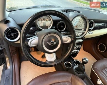 Міні Клубмен 2008 у Белгород-Днестровском на Automoto.ua Коричневий Міні Клубмен, об'ємом двигуна 1.6 л та пробігом 220 тис. км за 6900 $, фото 10 на Automoto.ua