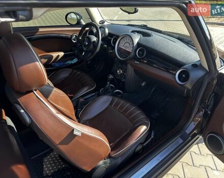 Коричневый Мини Клабмен, объемом двигателя 1.6 л и пробегом 103 тыс. км за 9500 $, фото 13 на Automoto.ua