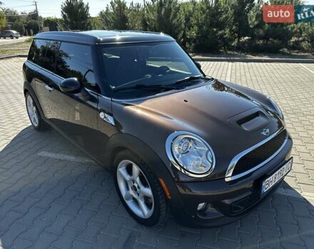Коричневый Мини Клабмен, объемом двигателя 1.6 л и пробегом 103 тыс. км за 9500 $, фото 1 на Automoto.ua