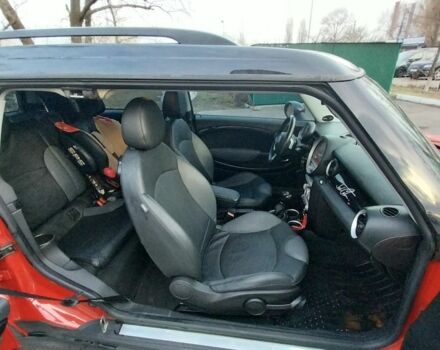 Мини Клабмен 2009 в Киеве на Automoto.ua Красный Мини Клабмен, объемом двигателя 0 л и пробегом 153 тыс. км за 8000 $, фото 5 на Automoto.ua