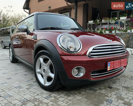 Мини Клабмен 2007 в Коломые на Automoto.ua Красный Мини Клабмен, объемом двигателя 1.6 л и пробегом 230 тыс. км за 5600 $, фото 4 на Automoto.ua