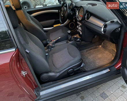 Красный Мини Клабмен, объемом двигателя 1.6 л и пробегом 230 тыс. км за 5600 $, фото 21 на Automoto.ua