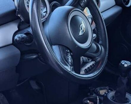 Красный Мини Клабмен, объемом двигателя 1.56 л и пробегом 235 тыс. км за 7800 $, фото 10 на Automoto.ua