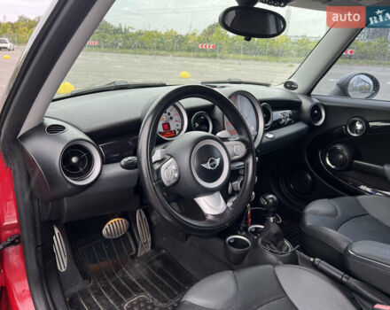 Красный Мини Клабмен, объемом двигателя 1.6 л и пробегом 161 тыс. км за 6900 $, фото 12 на Automoto.ua