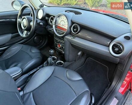 Червоний Міні Клубмен, об'ємом двигуна 1.6 л та пробігом 154 тис. км за 9200 $, фото 53 на Automoto.ua