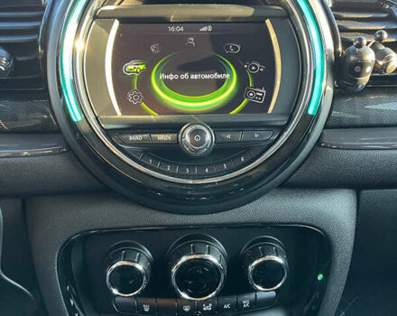 Красный Мини Клабмен, объемом двигателя 1.5 л и пробегом 161 тыс. км за 11900 $, фото 10 на Automoto.ua