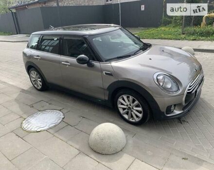 Міні Clubman, об'ємом двигуна 1.5 л та пробігом 62 тис. км за 14400 $, фото 6 на Automoto.ua