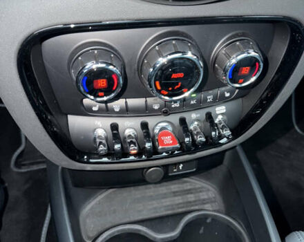 Мини Клабмен, объемом двигателя 1.5 л и пробегом 20 тыс. км за 51515 $, фото 39 на Automoto.ua