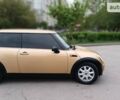 Жовтий Міні Clubman, об'ємом двигуна 1.6 л та пробігом 200 тис. км за 6200 $, фото 3 на Automoto.ua