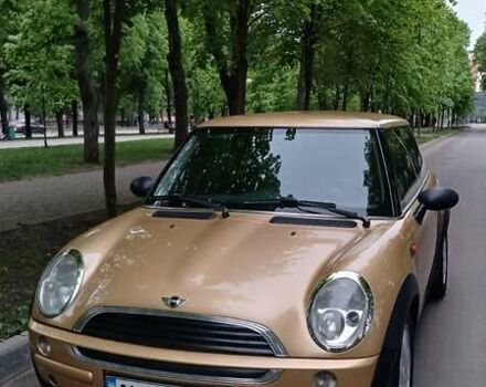 Жовтий Міні Clubman, об'ємом двигуна 1.6 л та пробігом 200 тис. км за 6200 $, фото 9 на Automoto.ua