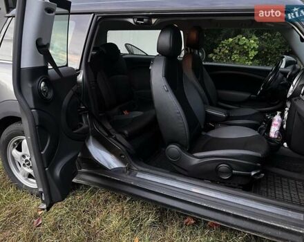 Серый Мини Клабмен, объемом двигателя 1.6 л и пробегом 276 тыс. км за 6250 $, фото 14 на Automoto.ua