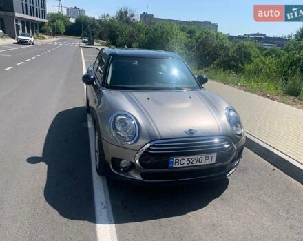 Сірий Міні Клубмен, об'ємом двигуна 1.5 л та пробігом 69 тис. км за 14400 $, фото 2 на Automoto.ua