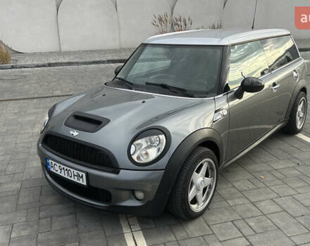 Сірий Міні Клубмен, об'ємом двигуна 1.6 л та пробігом 232 тис. км за 8000 $, фото 1 на Automoto.ua